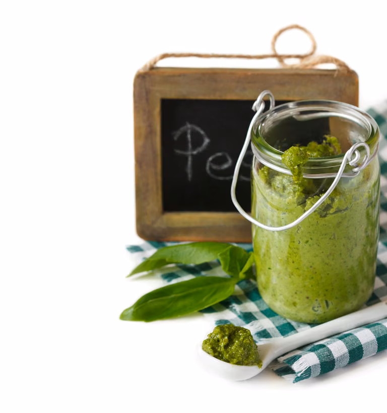 BAZYLIOWE PESTO