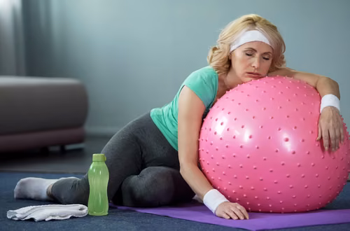 Jaką dietę stosować podczas menopauzy? Czego unikać?
