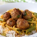 Klopsiki z fasolką szparagową w curry