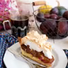 Tarta ze śliwkami i bezą