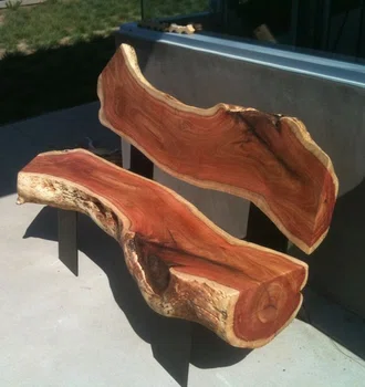 Ławka wykonana z kawałka drewna