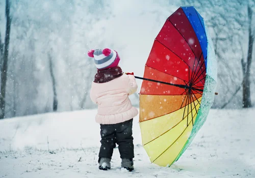 IMGW opublikowało prognozę pogody na ferie 2026! A jeden zimowy miesiąc szczególnie zaskoczy