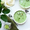 panna cotta z japońską herbatą matcha