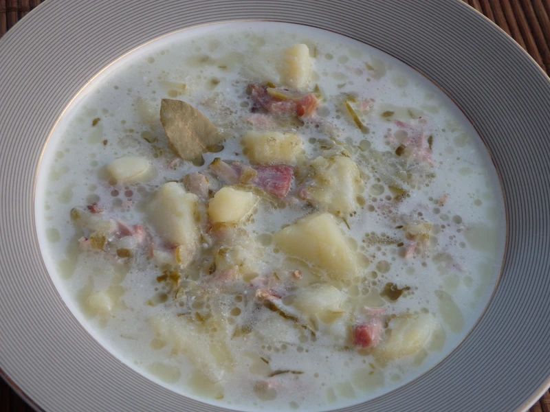 Zupa ogórkowa na wędzonce
