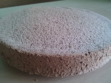 Idealny biszkopt kakaowy