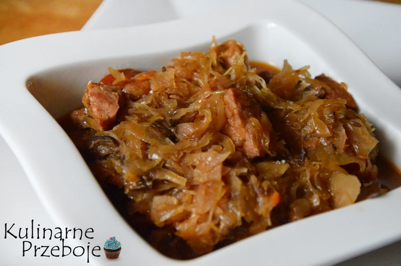 Bigos z kiszonej kapusty – łatwy i pyszny! NAJLEPSZY!