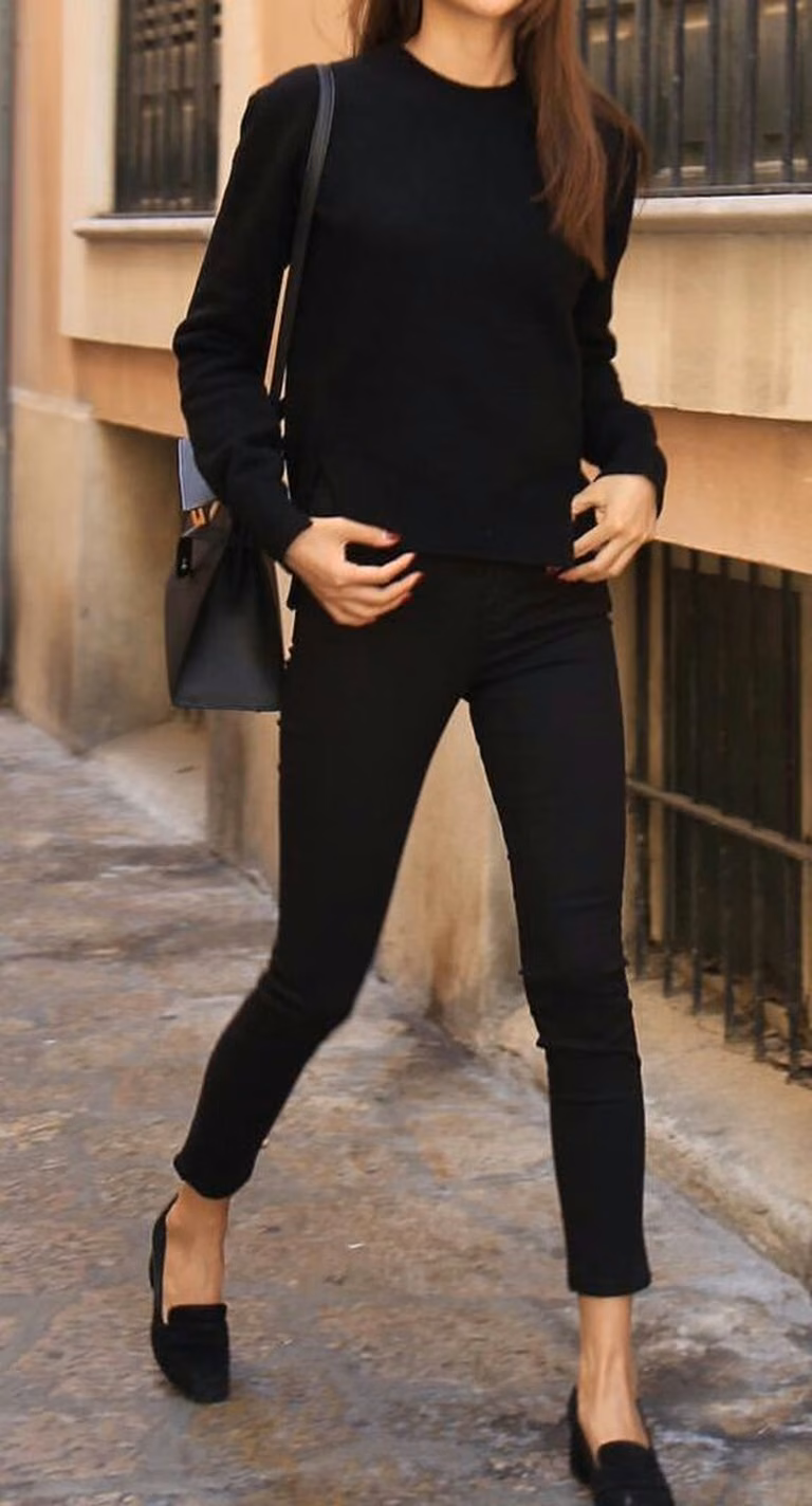 Cały czarny outfit