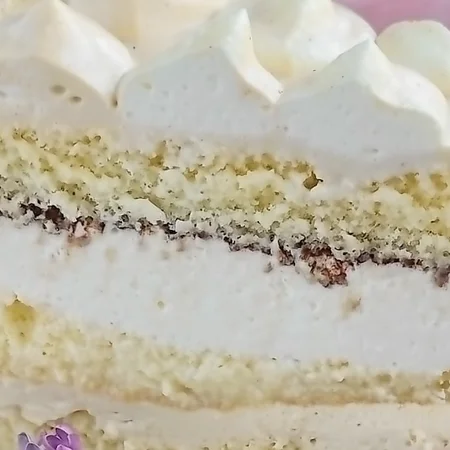 torcik z kremem śmietankowo-kawowym