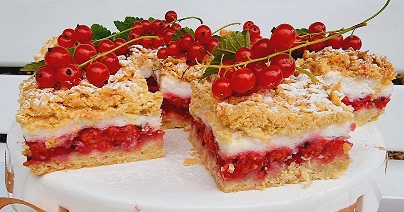 Pleśniak z czerwoną porzeczką