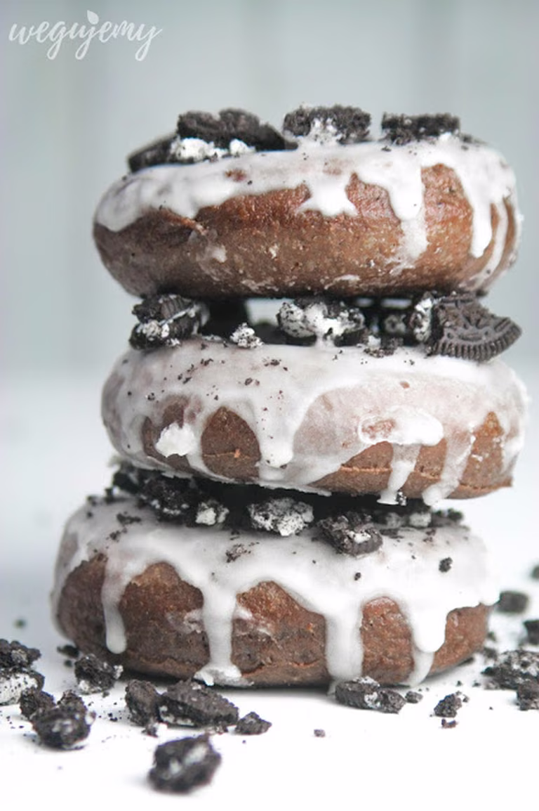 DONATY Z CIASTKAMI OREO