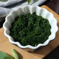 Pesto z czosnku niedźwiedziego.