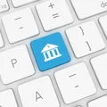 Planujesz weekendowe zakupy online? Uwaga na przerwy w tych bankach!