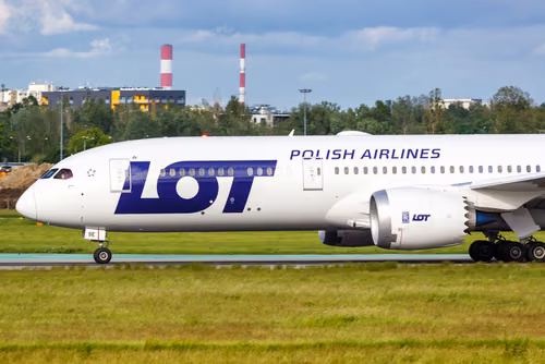 Pasażerowie LOT długo na to czekali. W samolotach pojawiła się nowa usługa!