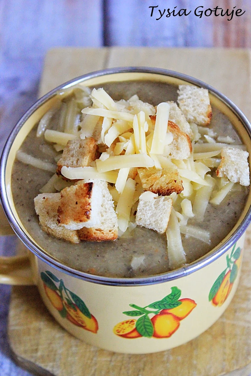 Zupa krem pieczarkowa