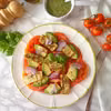 Pomidory z grillowanym tofu, awokado i pesto z bazylii