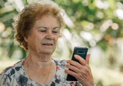 800 zł w zamian za wyższą emeryturę! ZUS wydał pilny komunikat i ostrzega seniorów