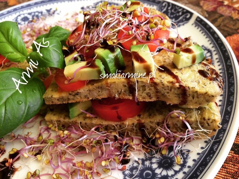 Omlet z chia i pieczarkami