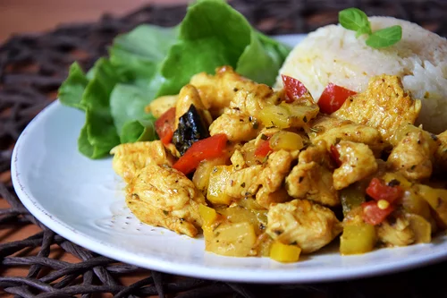 Kurczak słodko-kwasny ok. 360 kcal