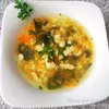 Delikatna zupa jarzynowa z zacierkami