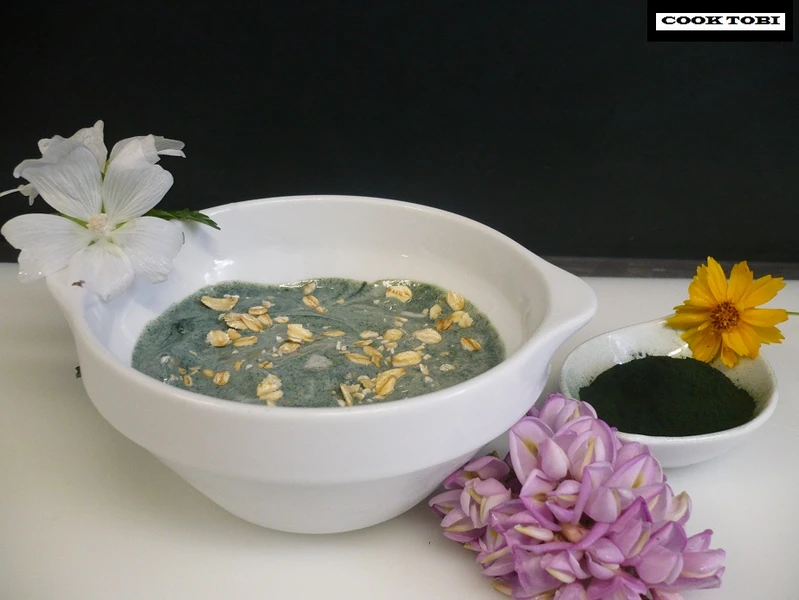 Spirulina z jogurtem - najlepsze śniadanie