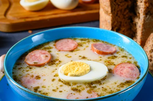 Kiedy gotować żurek na Wielkanoc? Ten moment robi różnicę