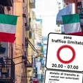 Widzisz tę tabliczkę we Włoszech? Wjazd kończy się automatycznym mandatem!