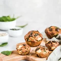 Muffiny ze szpinakiem i fetą – wytrawne muffinki z pestkami dyni i słonecznika