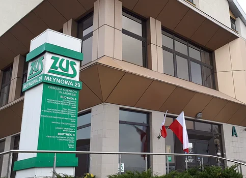 Koniec pracy urzędów od 8:00 do 16:00! Rząd planuje rewolucję, która spodoba się pracownikom