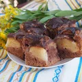 Czekoladowe ciasto z gruszkami