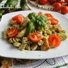 Makaron z kurczakiem i bazyliowym pesto