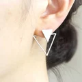 geometryczny kolczyk