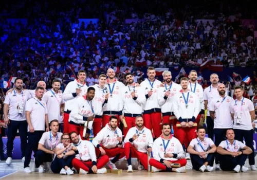 Po 48 latach znowu na podium olimpijskim! Polscy siatkarze odebrali srebrne medale!