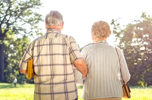 Rodzice dawno przepisali wszystko jednemu dziecku. Czy drugie ma jeszcze szansę?