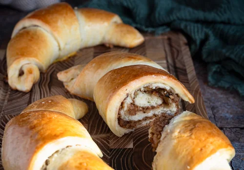 Rogale z orzechowym nadzieniem