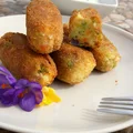 Krokiety ziemniaczane z brokułem i kurczakiem