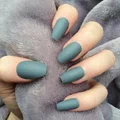 Matowy manicure