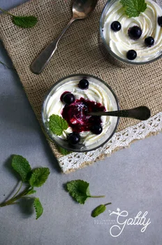 Domowy kisiel z czarnej porzeczki