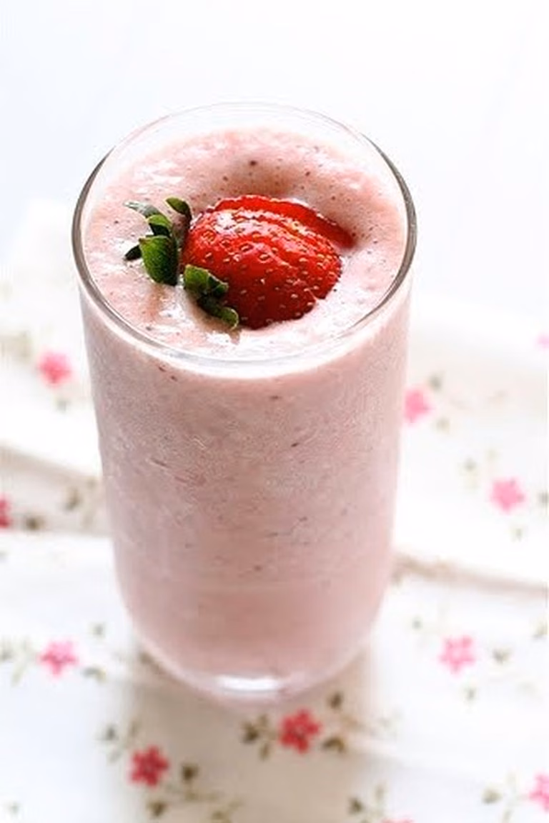 Shake truskawkowy