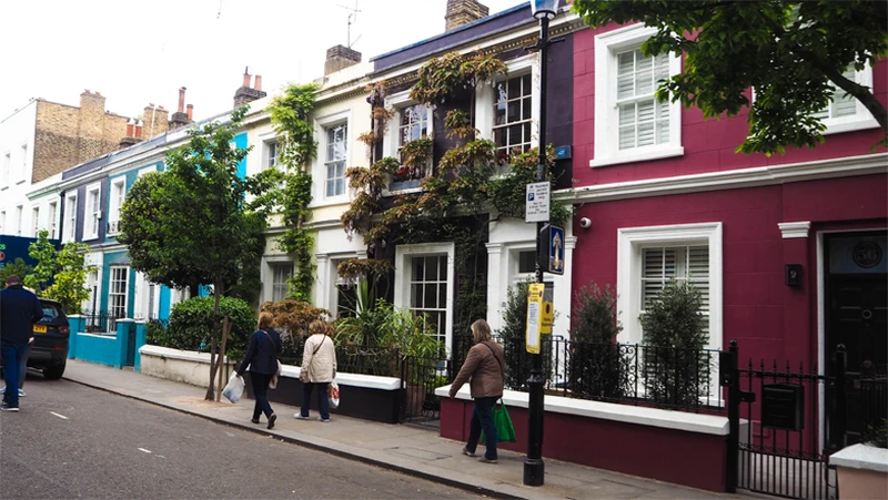 Zobacz jak wygląda londyńska dzielnica bogaczy - Notting Hill