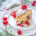 Ciasto na żółtkach z malinami