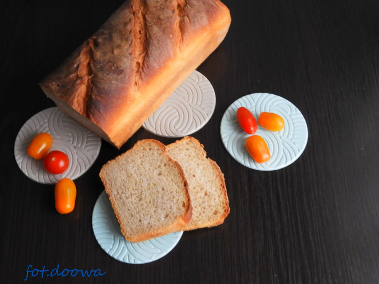 4 składnikowy chleb pszenny