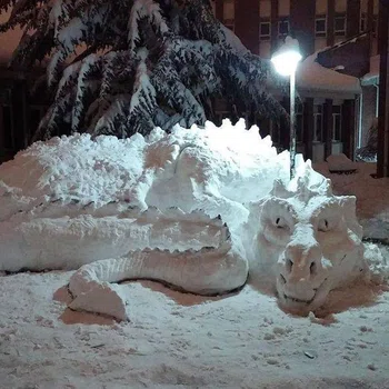 Śniegowe rzeźby