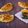 Pieróg drożdżowy z kapustą kiszoną,pieczarkami i tofu