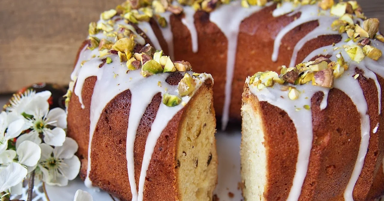 Ucierana babka z pistacjami