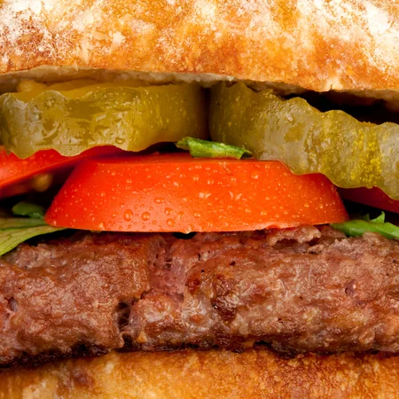 Wskaźnik Drwala. Ile burgerów kupimy za płacę minimalną?
