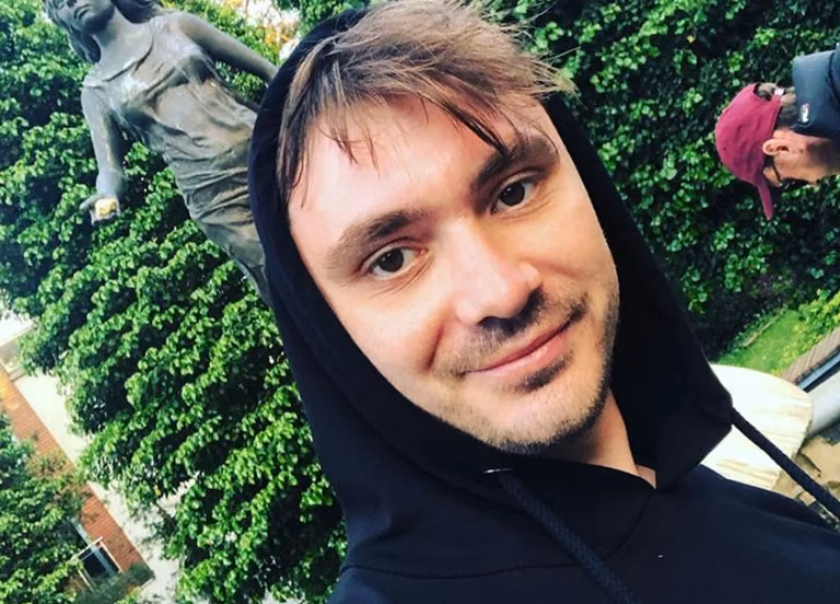 Danuta Martyniuk pokazała SMSy od byłej żony Daniela Martyniuka.  "Boję się o życie swoje i Laury"
