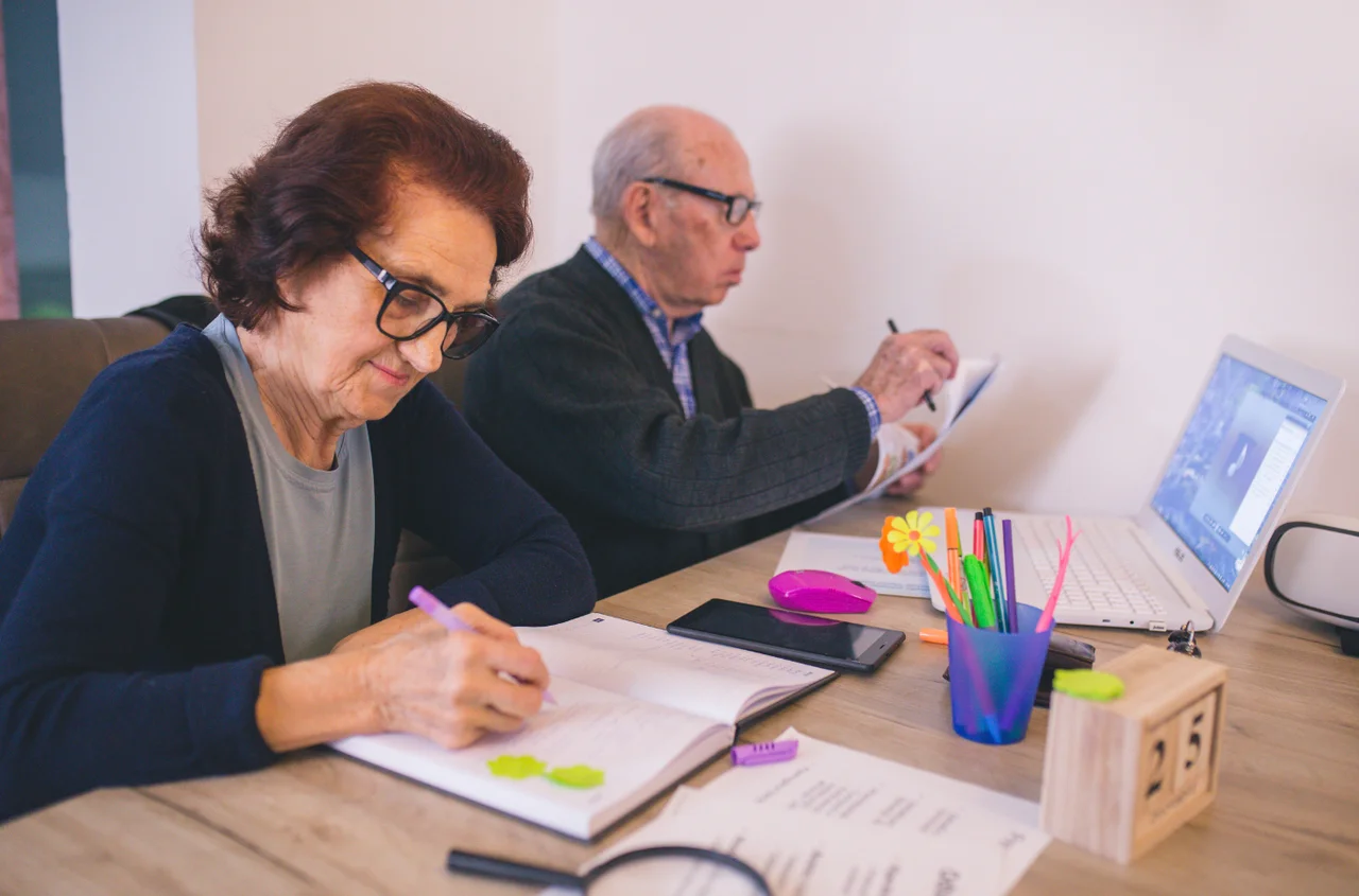 ZUS przeliczył setki tysięcy emerytur czerwcowych! 133 tys. osób otrzymało wyższe świadczenia
