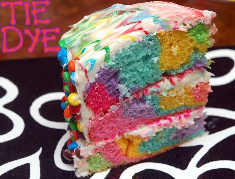Kolorowy tort