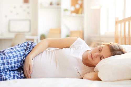 Bezsenność w ciąży – 4 sposoby na lepszy sen