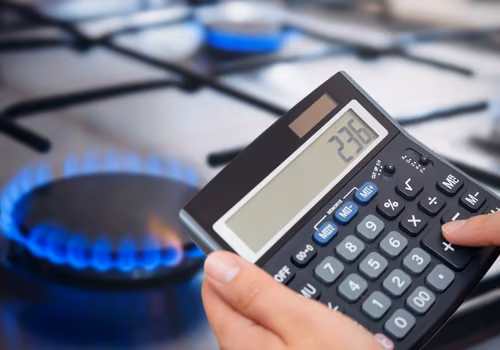 Sezon 2026 z nowymi rachunkami za gaz! Więcej zapłacimy, mimo „obniżek”